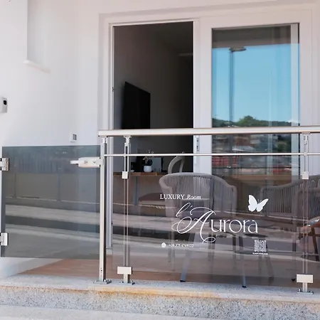 Luxury L'aurora בית הארחה 3*